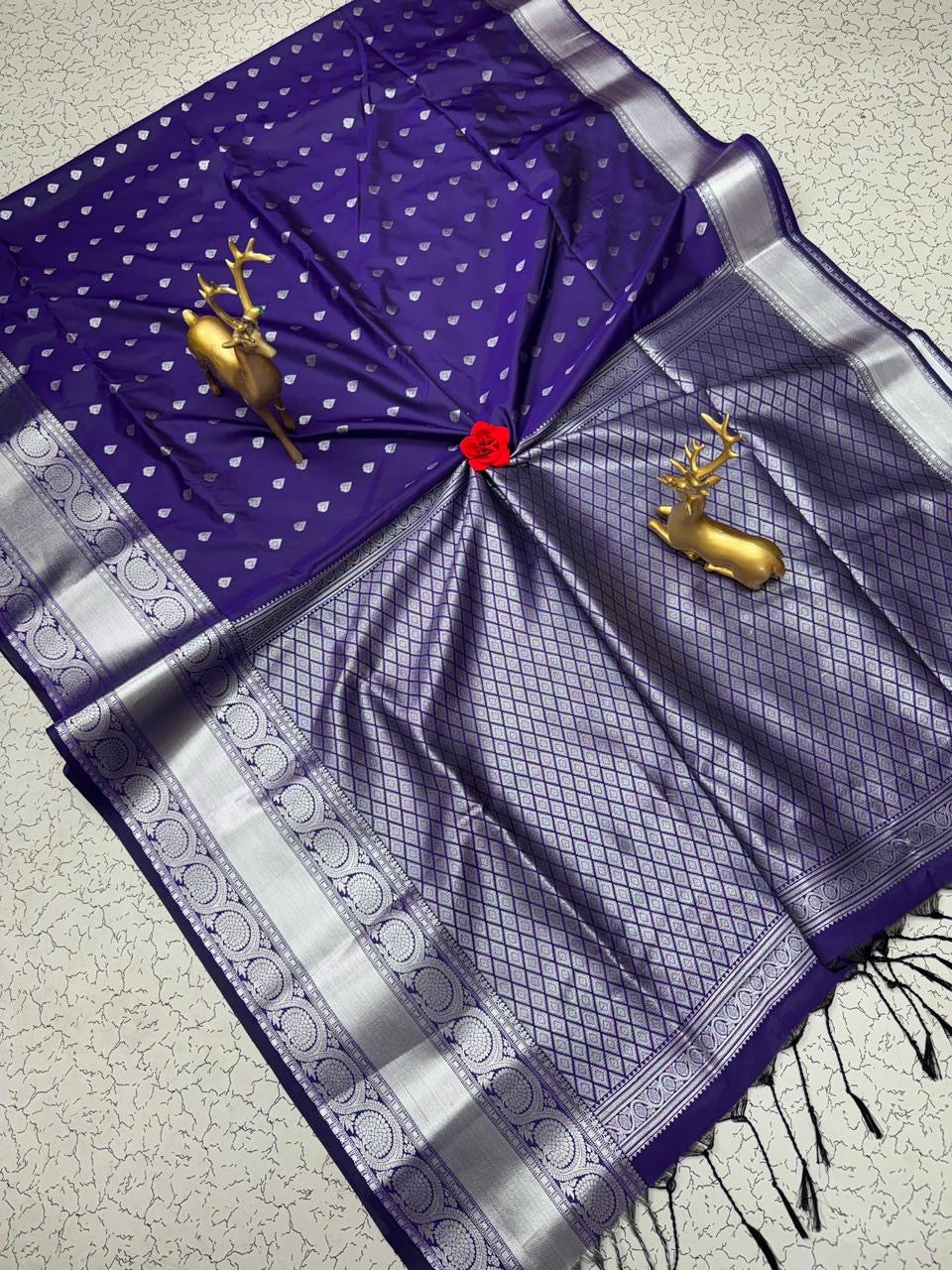 Semi silk [Bhutta saree]