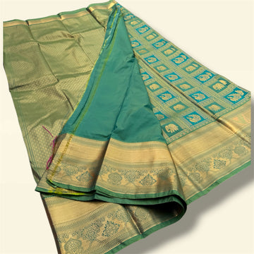 Grand wedding saree (Premium quality)⭐️