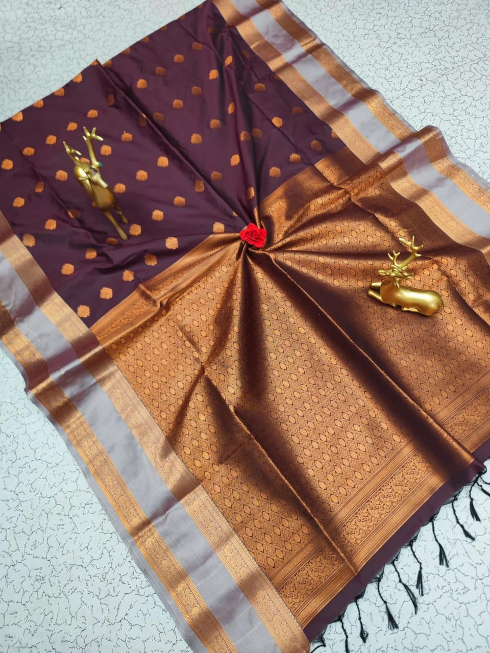 Semi silk [Bhutta saree]