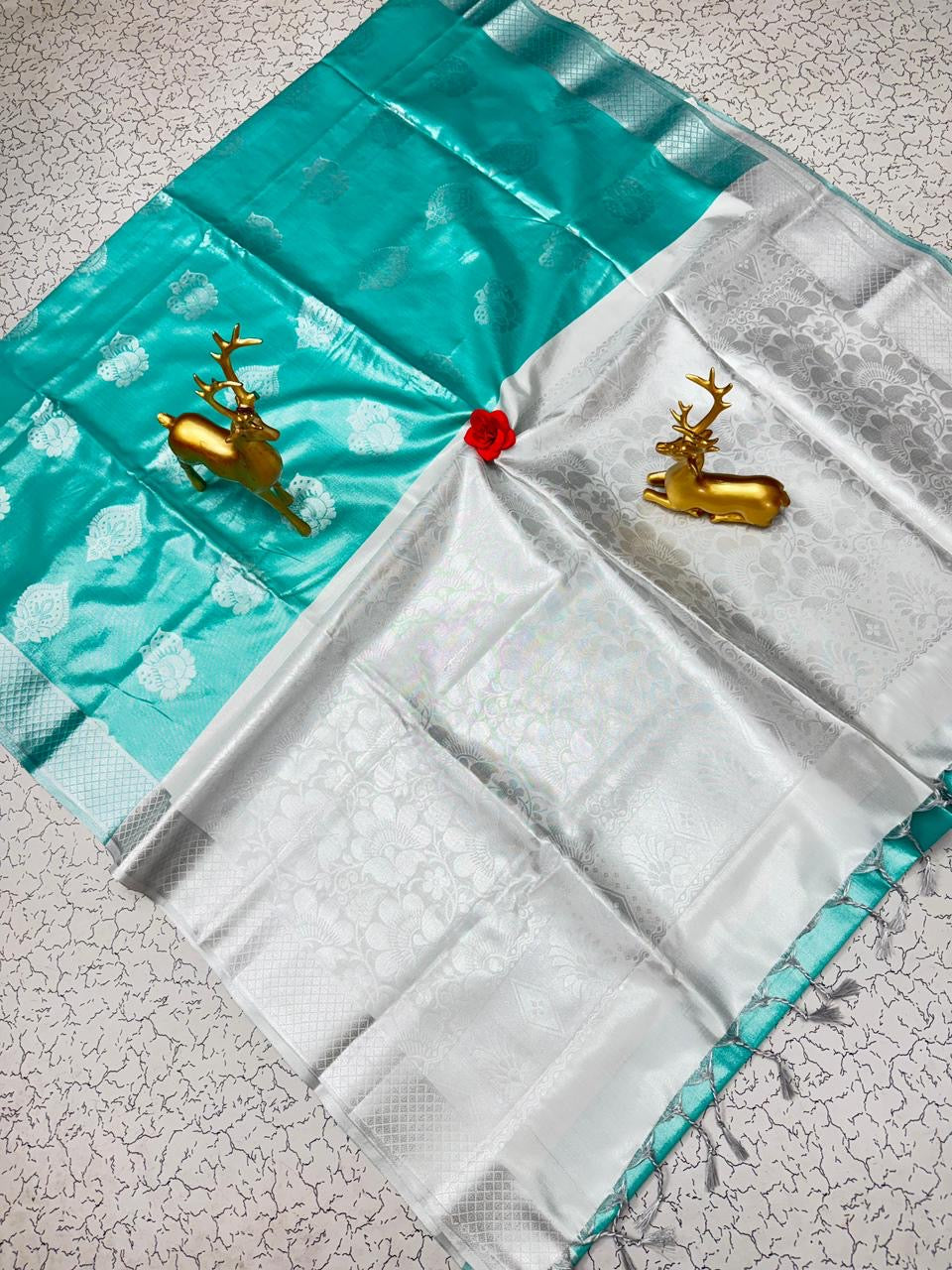 Semi silk [Bhutta saree]