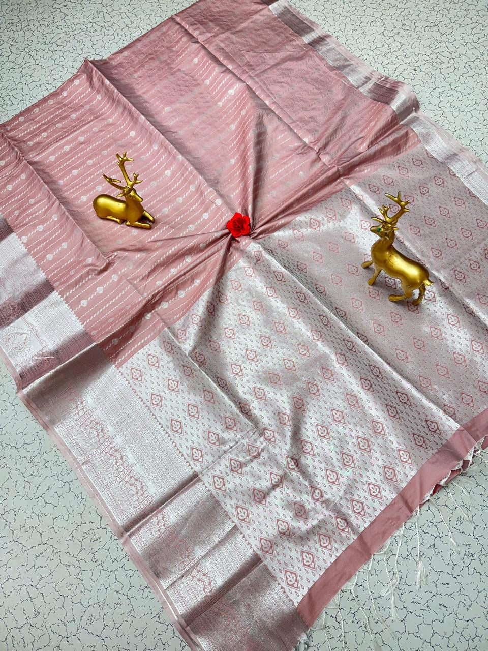Semi silk [Bhutta saree]