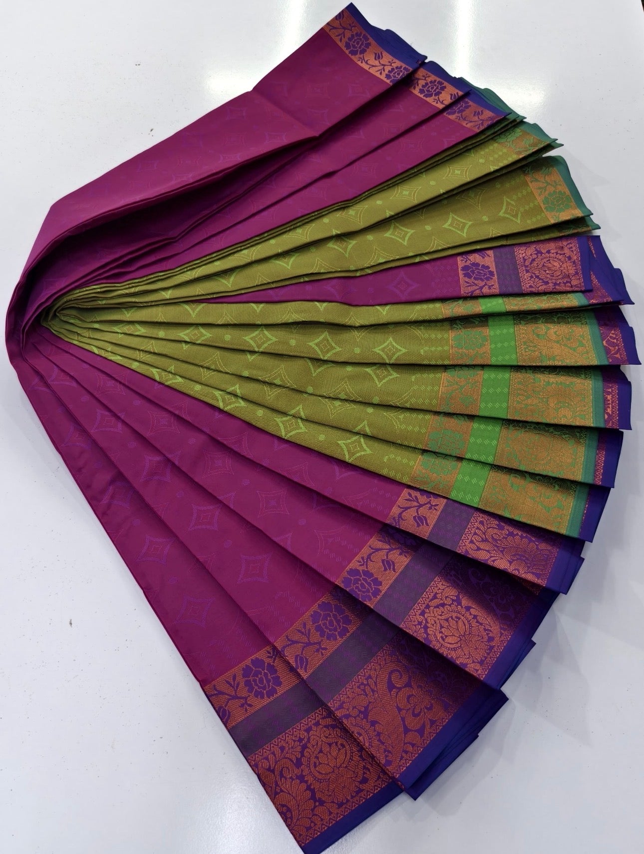 Apoorva pattu