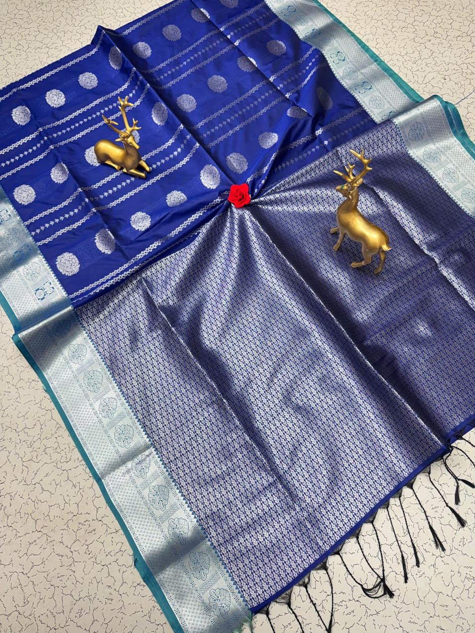 Semi silk [Bhutta saree]