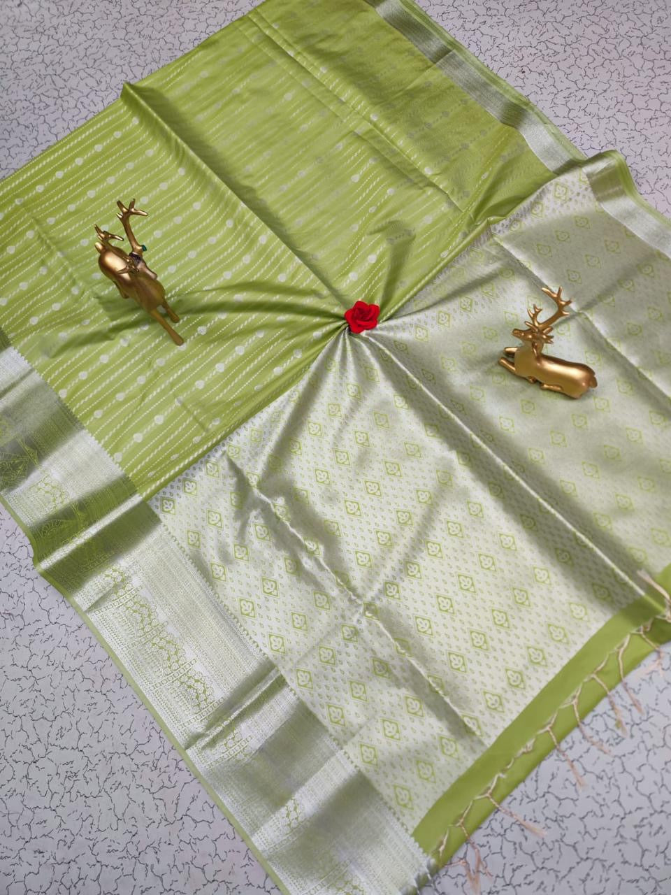Semi silk [Bhutta saree]