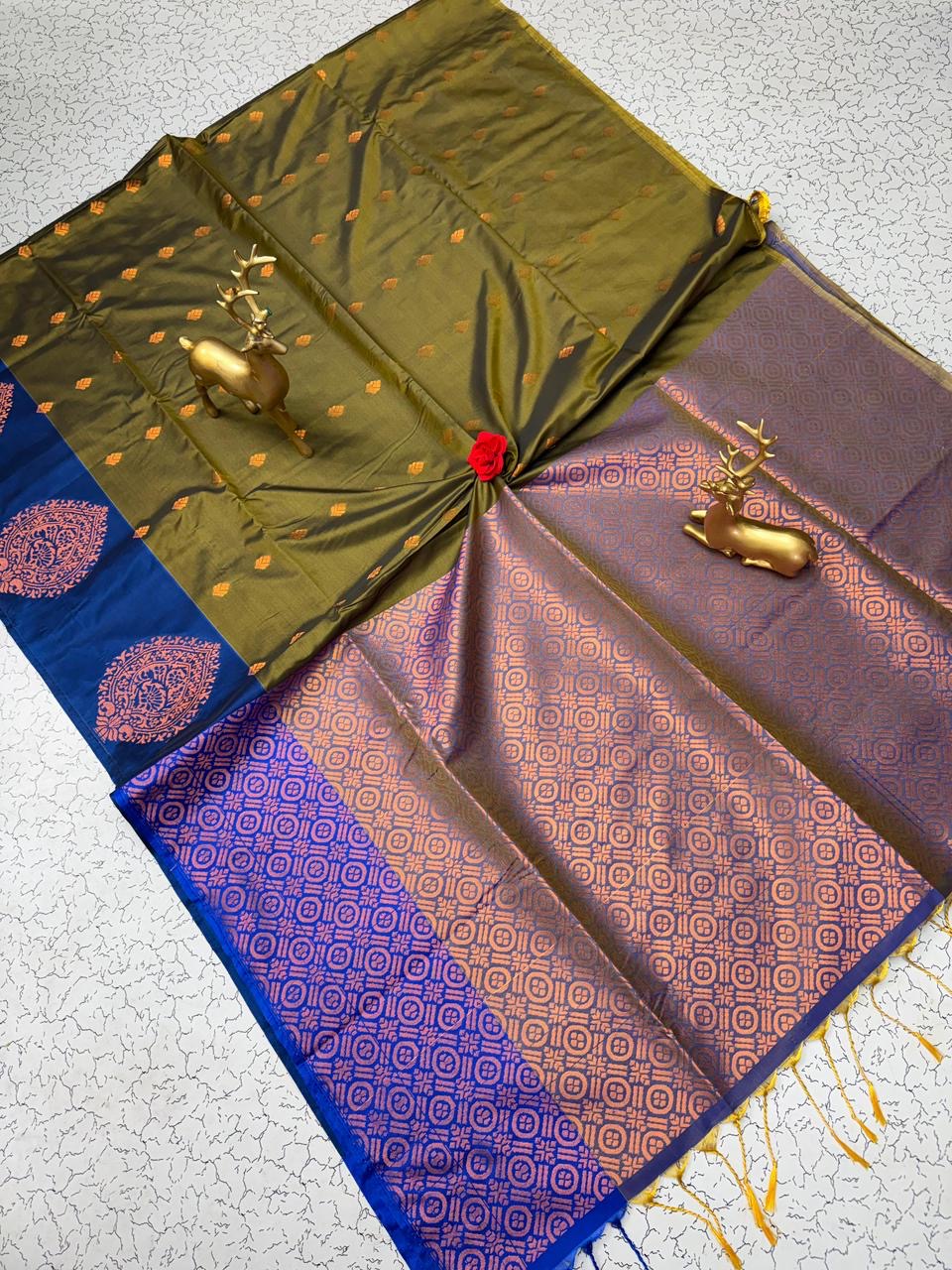 Semi silk [Bhutta saree]