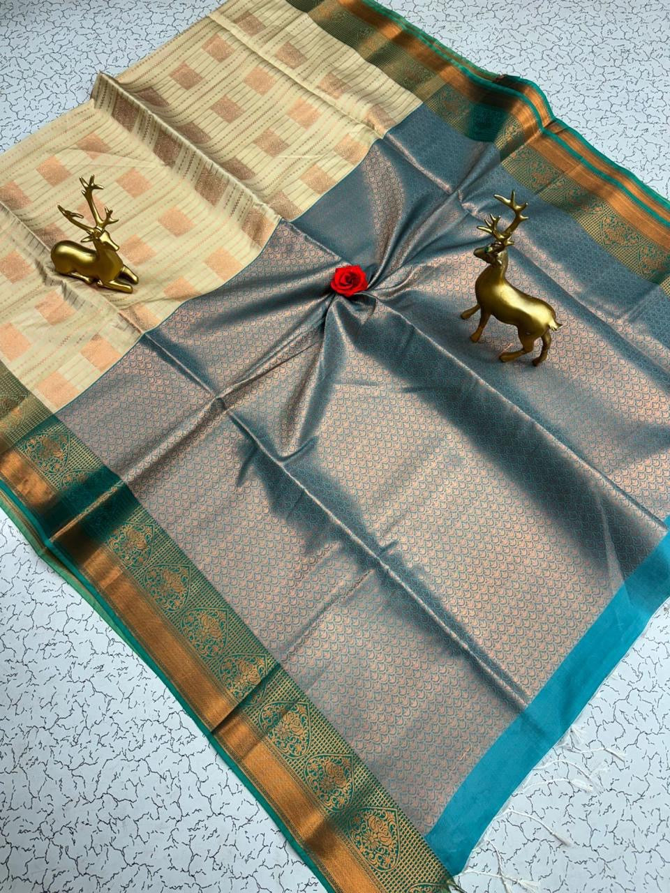 Semi silk [Bhutta saree]