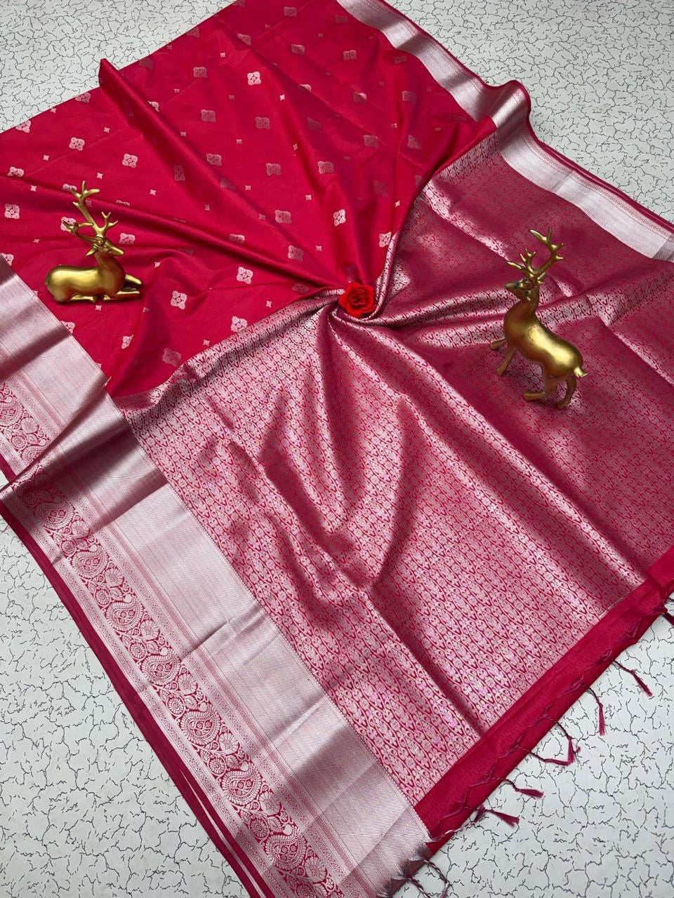 Semi silk [Bhutta saree]