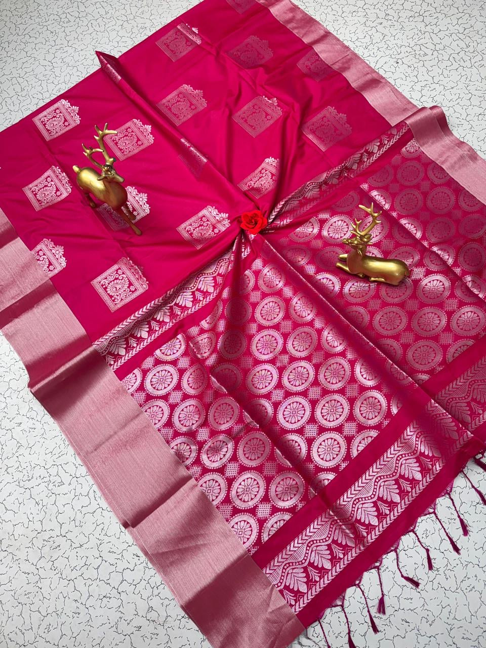 Semi silk [Bhutta saree]