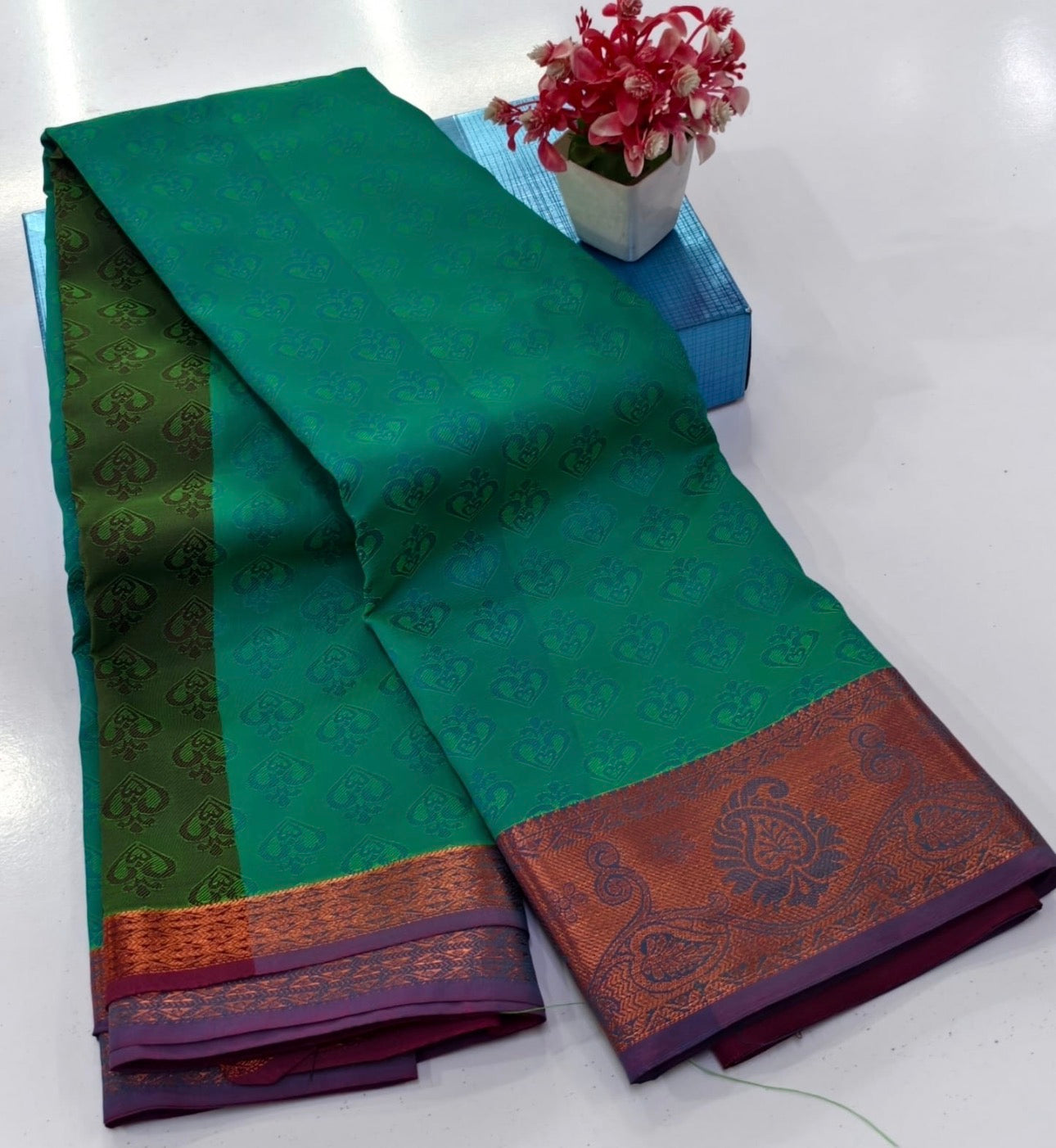 Apoorava pattu