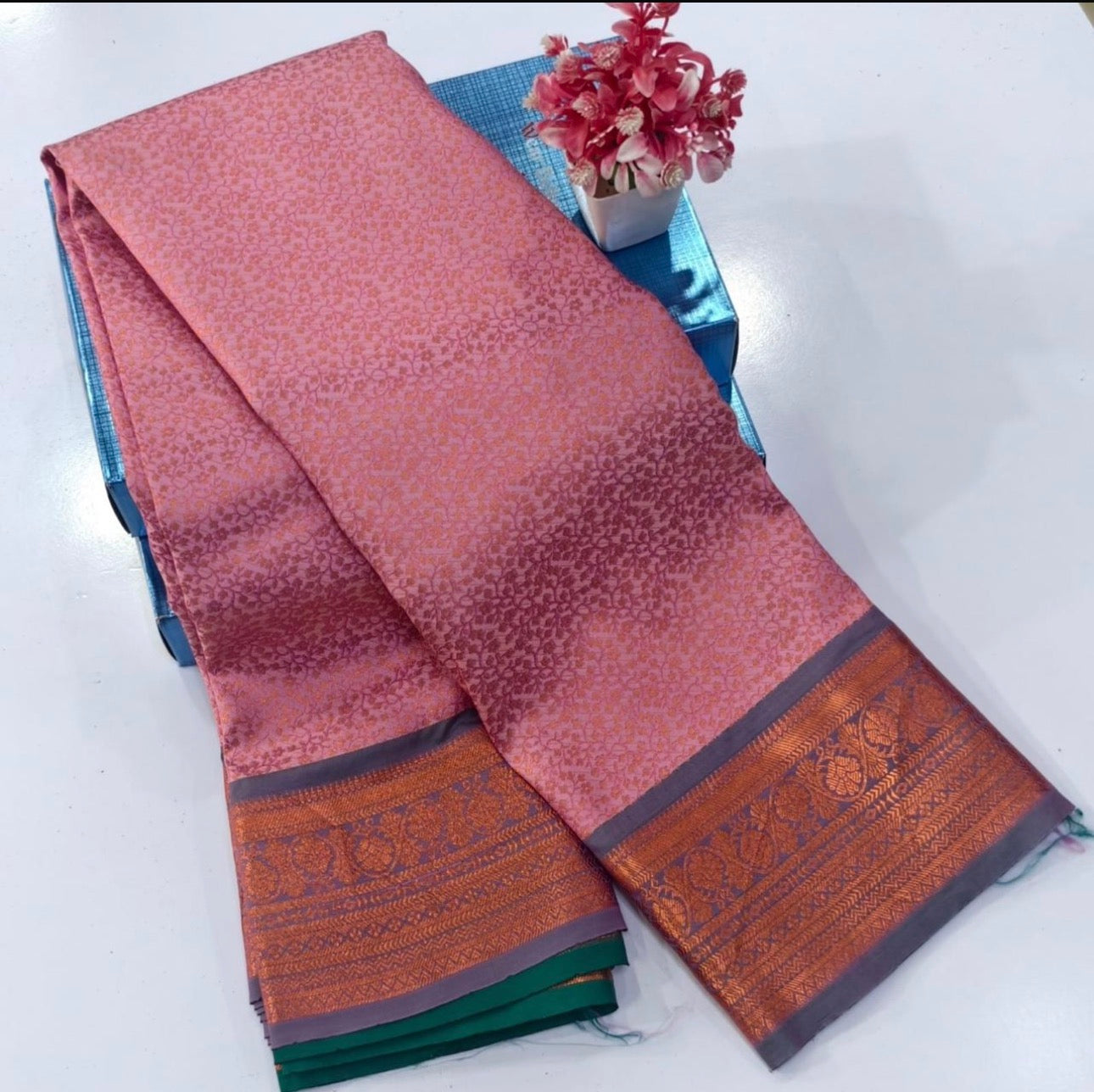 Kanchi pattu